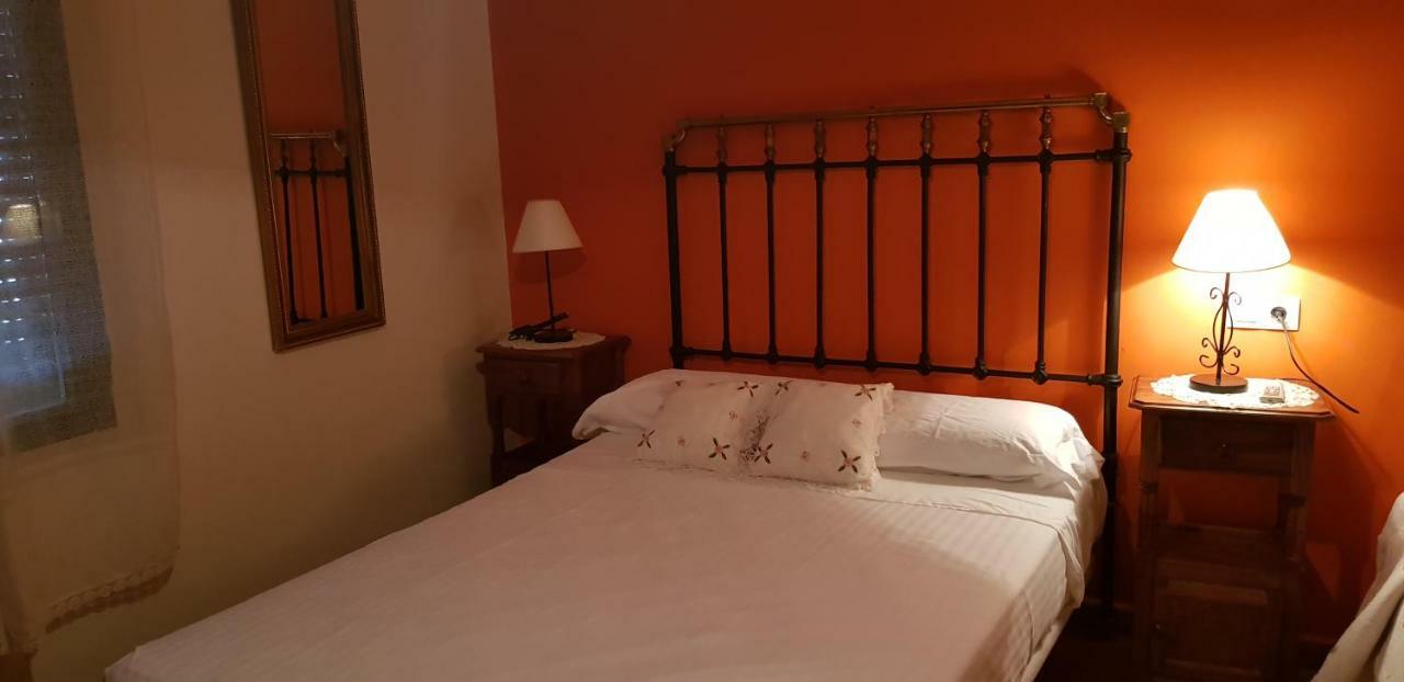 Apartamentossierradegata La Noguera Villamiel Bagian luar foto